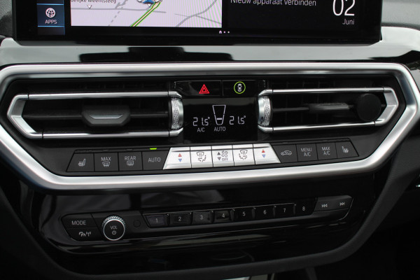 BMW iX3 High Executive 80 kWh / Trekhaak / Panoramadak / 360Camera / Head-up / Laser LED / Harman Kardon / ACC / Keyless / Dodehoek / DAB
