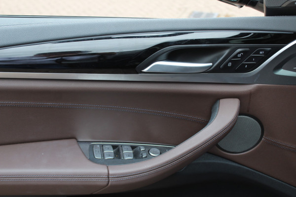 BMW iX3 High Executive 80 kWh / Trekhaak / Panoramadak / 360Camera / Head-up / Laser LED / Harman Kardon / ACC / Keyless / Dodehoek / DAB
