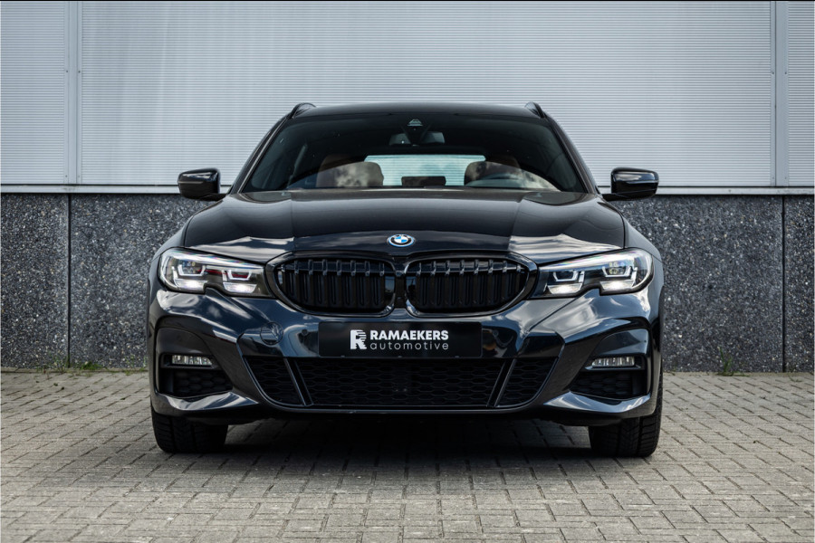 BMW 3 Serie Touring 330e M-sport Adaptief onderstel / 19inch / elec stoelen / Camera / Stoelverwarming