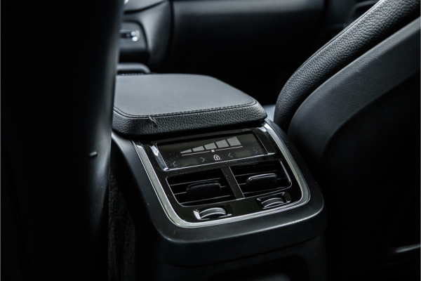 Volvo XC90 2.0 T8 Recharge AWD 7 pers / Trekhaak / Harman Kardon / Leder / Adaptieve Cruise / 360 camera /