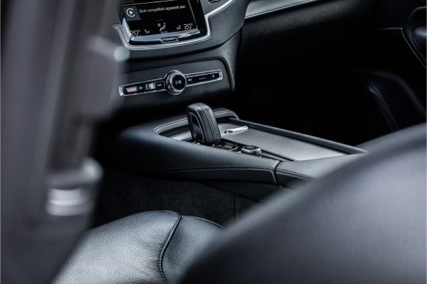 Volvo XC90 2.0 T8 Recharge AWD 7 pers / Trekhaak / Harman Kardon / Leder / Adaptieve Cruise / 360 camera /