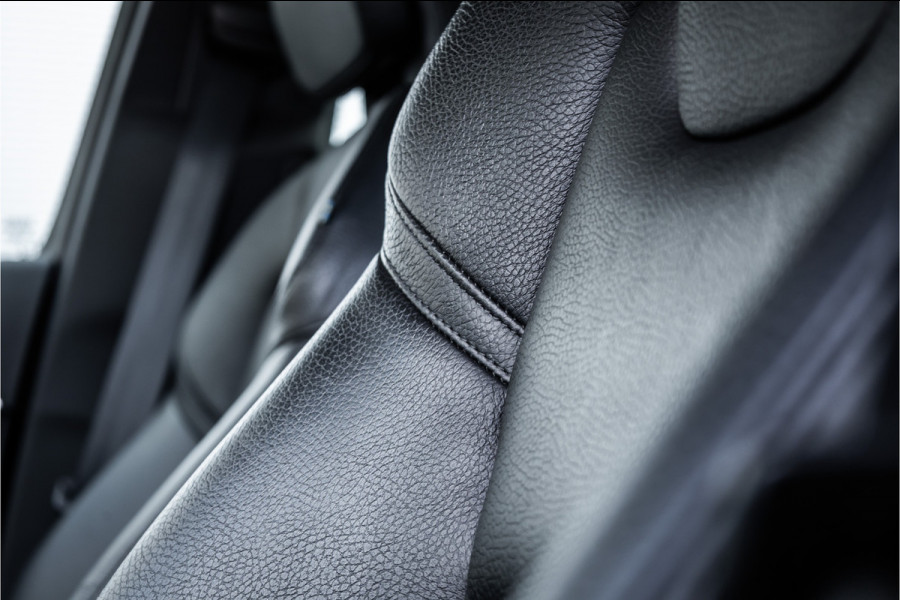 Volvo XC90 2.0 T8 Recharge AWD 7 pers / Trekhaak / Harman Kardon / Leder / Adaptieve Cruise / 360 camera /