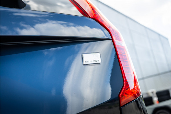 Volvo XC90 2.0 T8 Recharge AWD 7 pers / Trekhaak / Harman Kardon / Leder / Adaptieve Cruise / 360 camera /