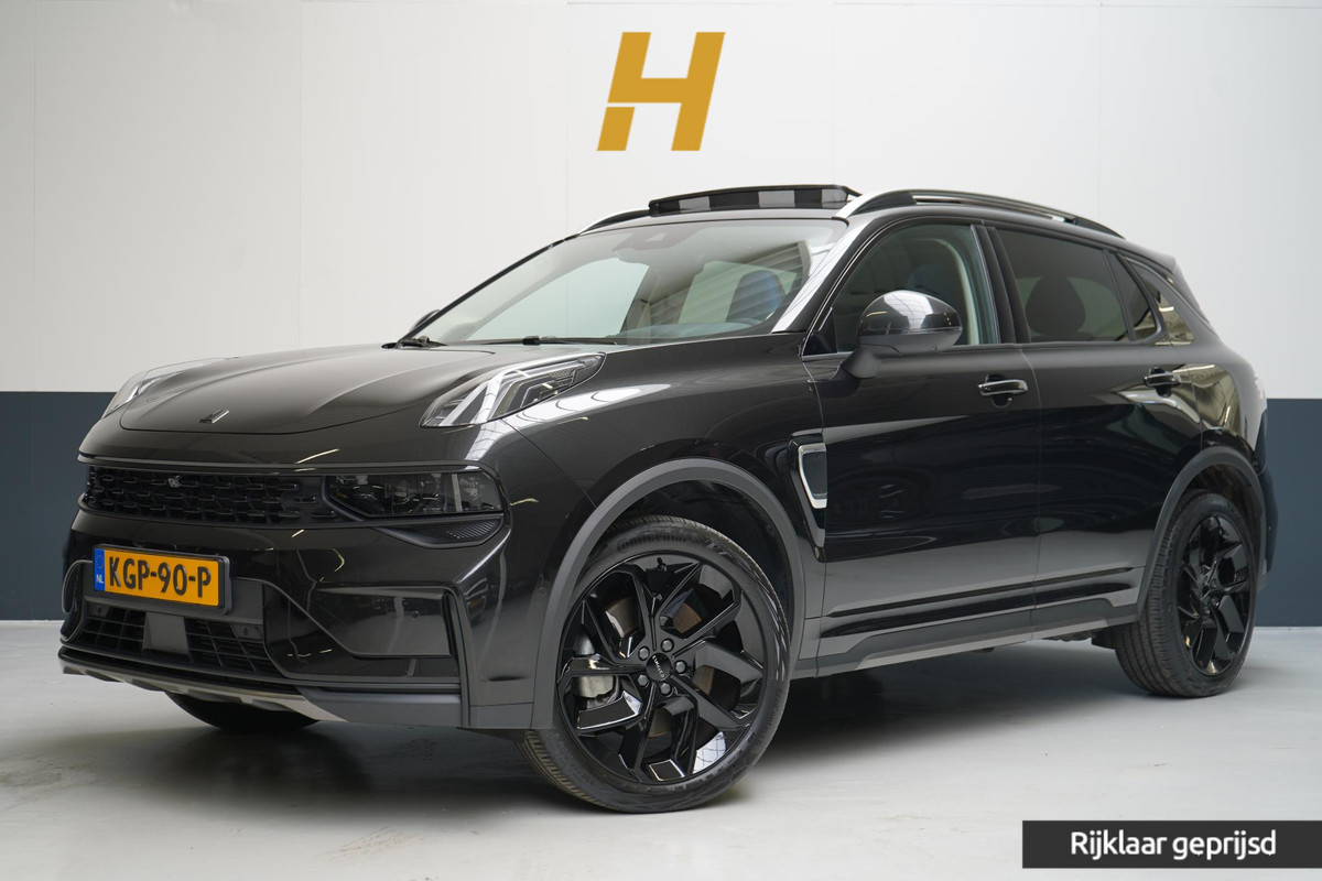 Lynk & Co 01 1.5 | Zwart optiek | Panoramadak | Navigatie | Memory | Apple CarPlay