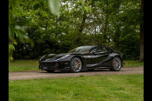 Ferrari 812 Superfast | Atelier Car | Full alcantara & carbon!