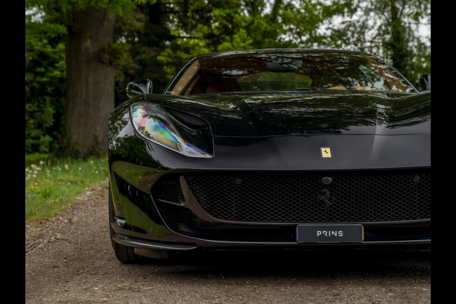 Ferrari 812 Superfast | Atelier Car | Full alcantara & carbon!