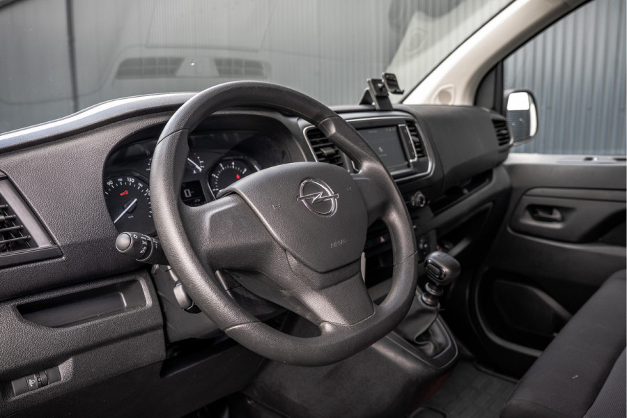 Opel Vivaro 2.0 | 145 PK | L3H1 | Camera | Carplay | Cruise | Airco | Parkeersensoren | 3-Zits