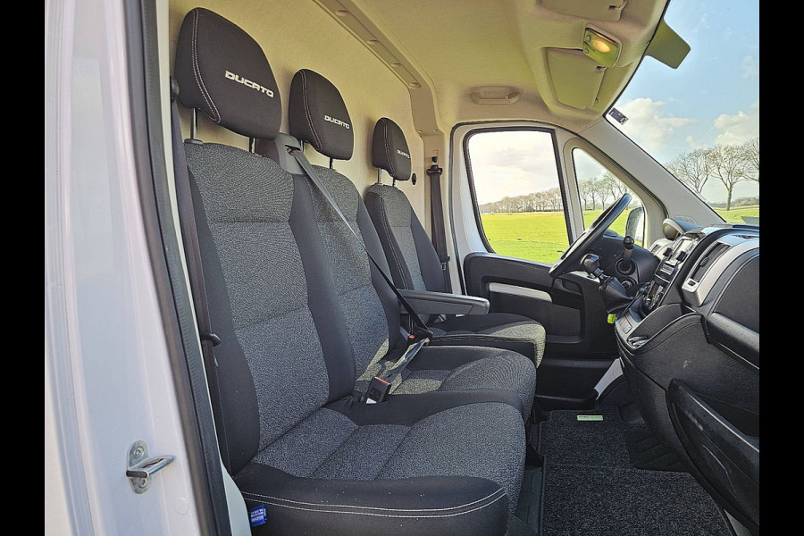 Fiat Ducato 30 2.3 MultiJet L2H2 Maxi Clima EURO6 trekhaak cruise control airco navi camera dodehoek detectie