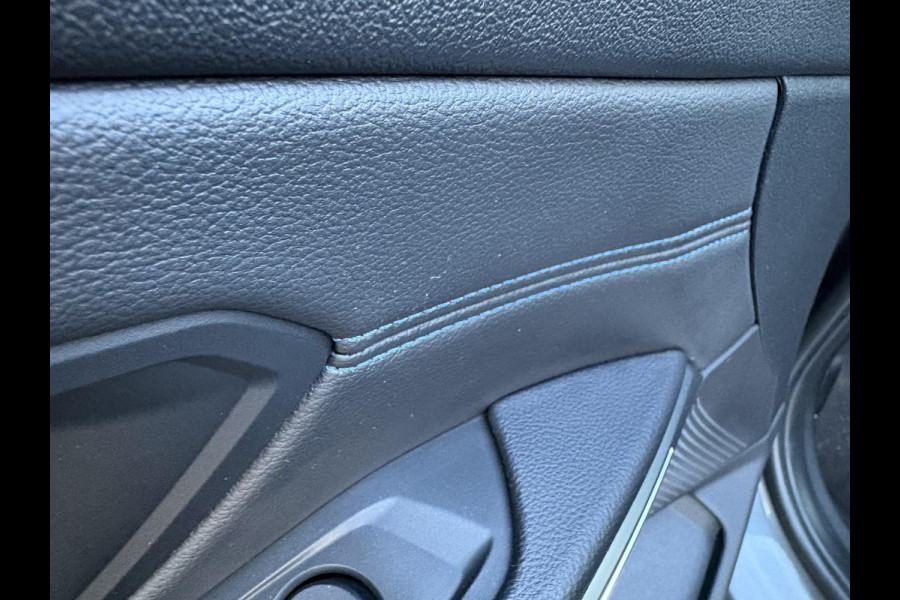BMW 3 Serie Sedan 320i High Executive M Sport Pakket Automaat / Live Cockpit Professional / Leder / 19 Inch / Head-Up Display / Adaptive Cruise Control / Hifi / Shadow Line / M Sportremsysteem / Achteruitrijcamera