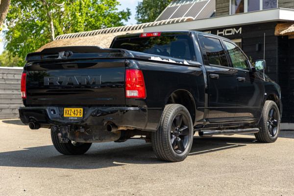 Dodge Ram 1500 5.7 V8 4x4 Crew Cab Big Horn Trekhaak I LPG I Sidebars I CarPlay I BTW I NAP