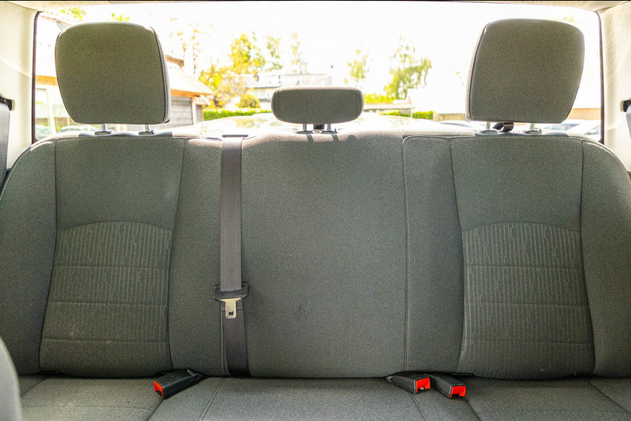 Dodge Ram 1500 5.7 V8 4x4 Crew Cab Big Horn Trekhaak I LPG I Sidebars I CarPlay I BTW I NAP