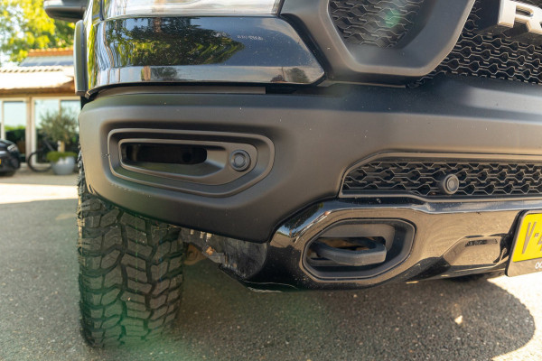 Dodge Ram 1500 5.7 V8 4x4 Crew Cab Rebel Panoramadak I Leder zwart rood I Camera I Nieuwe banden I LPG I Luchtvering I Trekhaak