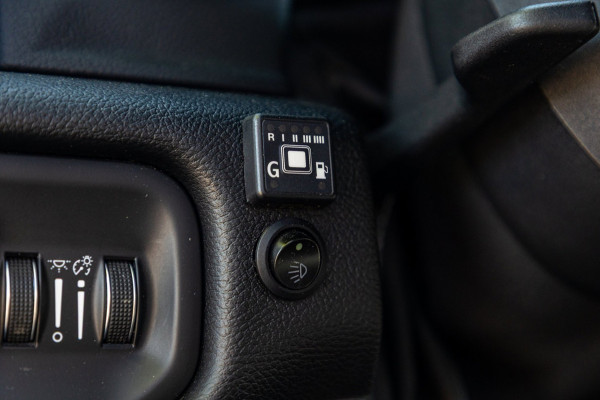 Dodge Ram 1500 5.7 V8 4x4 Crew Cab Rebel Panoramadak I Leder zwart rood I Camera I Nieuwe banden I LPG I Luchtvering I Trekhaak