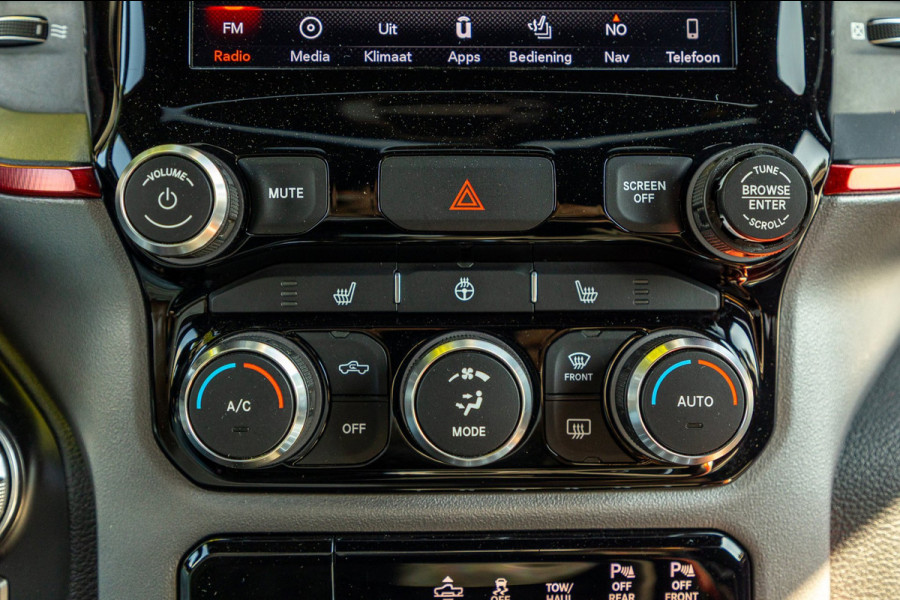 Dodge Ram 1500 5.7 V8 4x4 Crew Cab Rebel Panoramadak I Leder zwart rood I Camera I Nieuwe banden I LPG I Luchtvering I Trekhaak