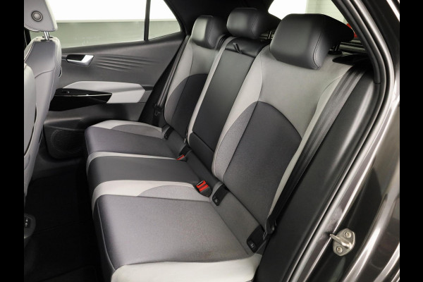 Volkswagen ID.3 Pro 58 kWh 204 pk | SOH 90% | Navigatie | Parkeersensoren | Achteruitrijcamera | Matrix LED koplampen | Stoelverwarming |