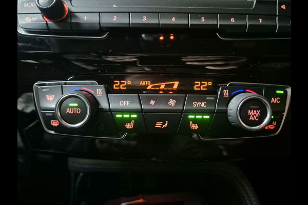 BMW X1 XDrive20i High Executive | Clima | Navi | Pano | Cruise | Camera | Stoelverwarming |