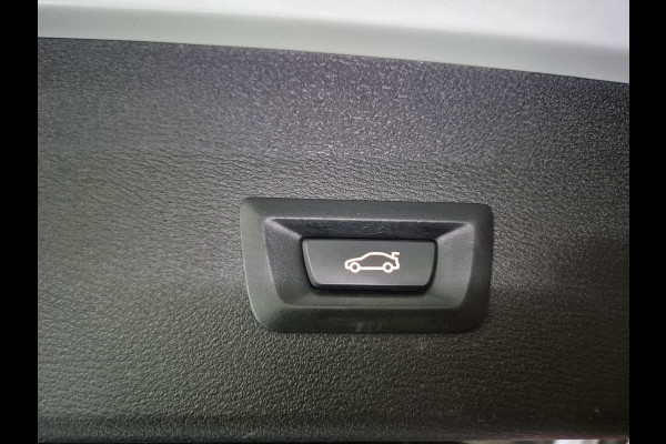 BMW X1 XDrive20i High Executive | Clima | Navi | Pano | Cruise | Camera | Stoelverwarming |