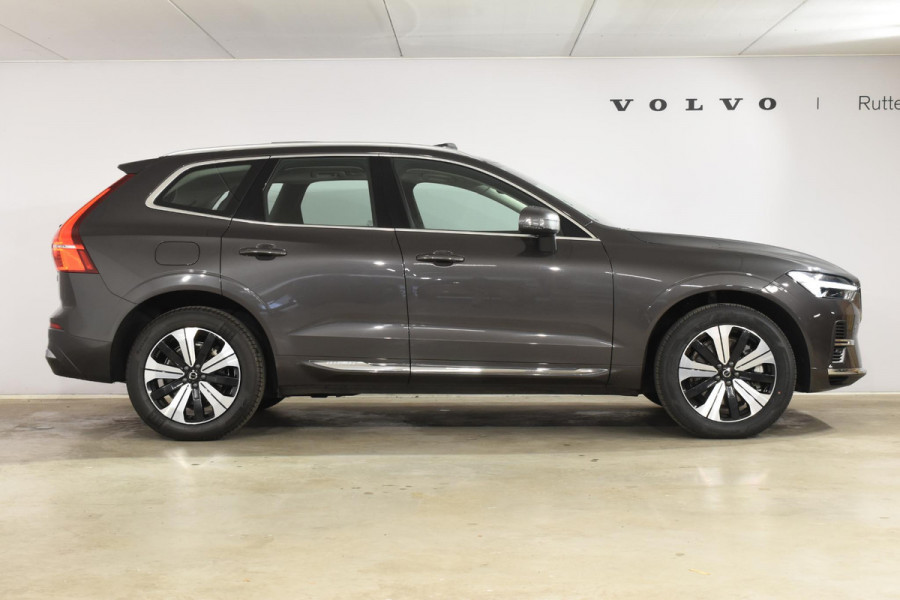 Volvo XC60 T6 350PK Automaat Plug-in Hybrid AWD Plus Bright / Navigatie / Elektrisch glazen schuif-kanteldak / Leren bekleding / Stuur & Stoelverwarming / Elektrische stoelen met geheugen / Elektrische achterklep / Cruise control