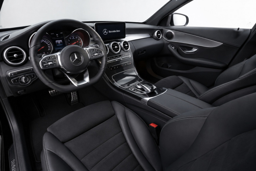 Mercedes-Benz C-Klasse 180 AMG line | 360 Camera LED