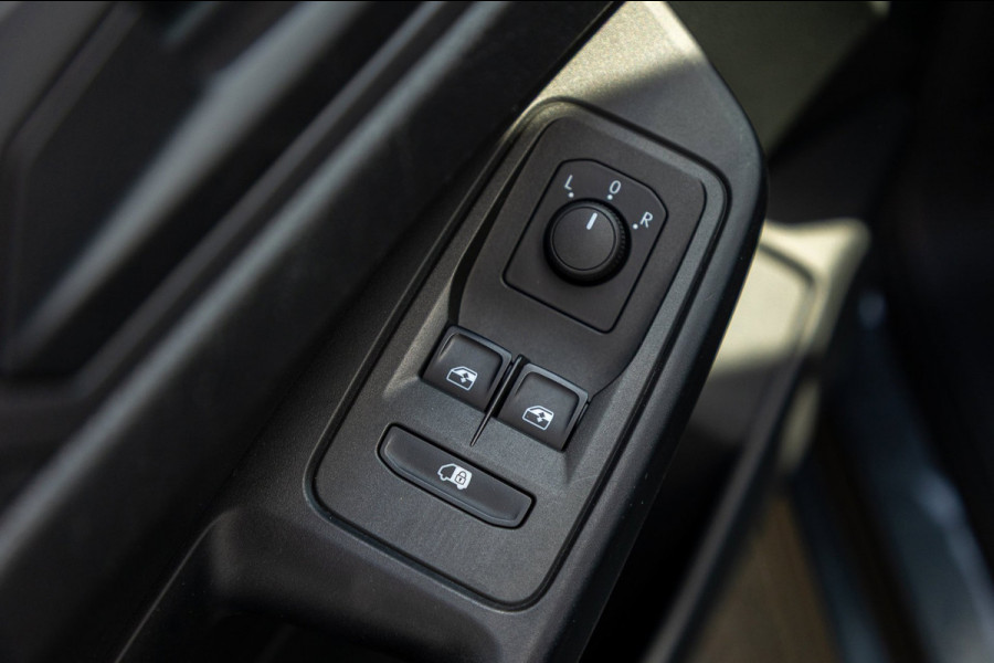 Volkswagen Caddy Cargo 2.0 TDI Comfort Trekhaak I Vloerplaat I Lat om Lat I Airco I Cruise I CarPlay I Android Auto I NAP