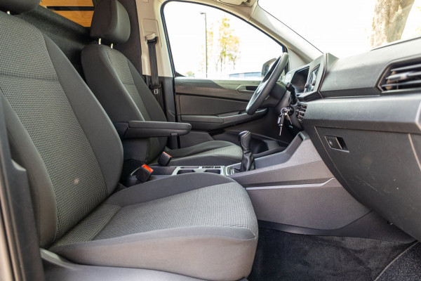 Volkswagen Caddy Cargo 2.0 TDI Comfort Trekhaak I Vloerplaat I Lat om Lat I Airco I Cruise I CarPlay I Android Auto I NAP