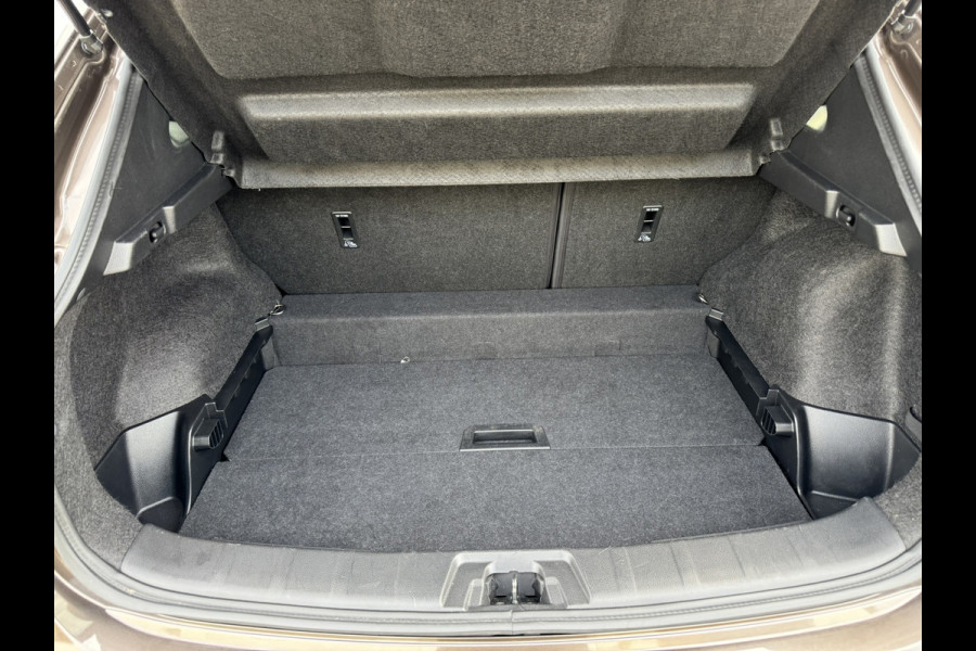 Nissan QASHQAI 1.3 DIG-T N-Connecta 160PK Led Panorama Clima Cruise Carplay Pds+360 camera