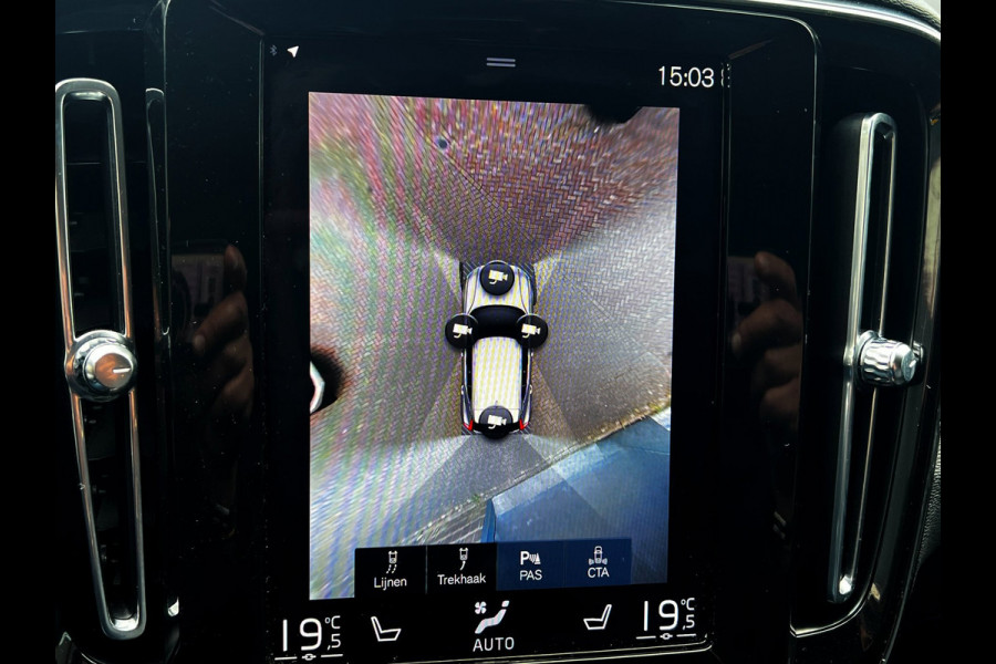 Volvo XC40 1.5 T5 Recharge Business Pro Leder_Carplay_3d cam_Dealer onderhouden