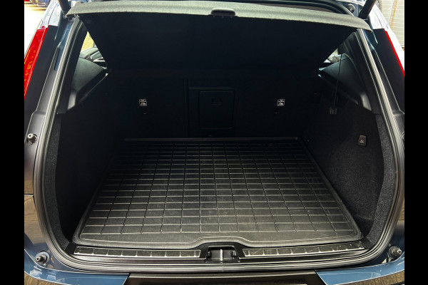 Volvo XC40 1.5 T5 Recharge Business Pro Leder_Carplay_3d cam_Dealer onderhouden