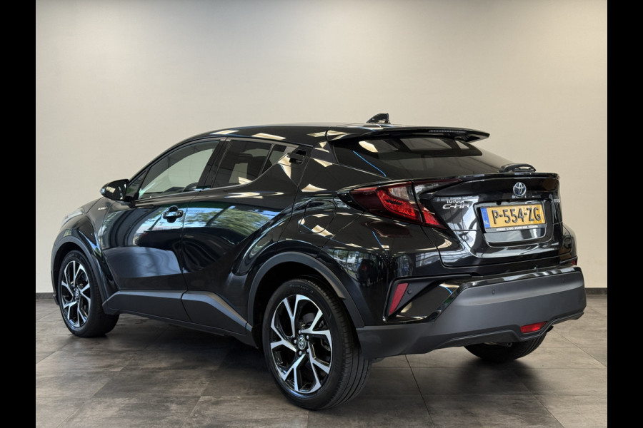 Toyota C-HR 1.8 Hybrid Dynamic Carplay ECC Privacy glass Keyless Go PDC !! 2e Pinksterdag geopend van 12:00 tot 17:00u !!