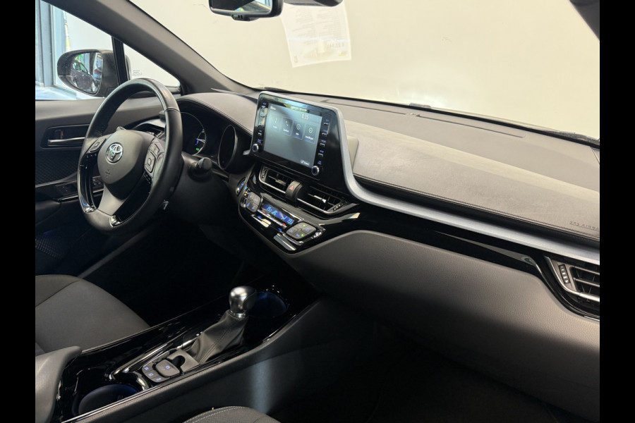 Toyota C-HR 1.8 Hybrid Dynamic Carplay ECC Privacy glass Keyless Go PDC !! 2e Pinksterdag geopend van 12:00 tot 17:00u !!