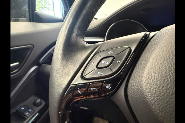 Toyota C-HR 1.8 Hybrid Dynamic Carplay ECC Privacy glass Keyless Go PDC !! 2e Pinksterdag geopend van 12:00 tot 17:00u !!