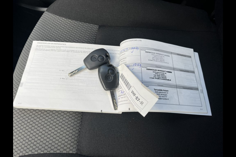 Renault Kangoo 1.5 Blue dCi E6 R-link Lease €150 p/m Airco, Navi, PDC, Trekhaak, 2x schuifdeur onderhoudshistorie aanwezig