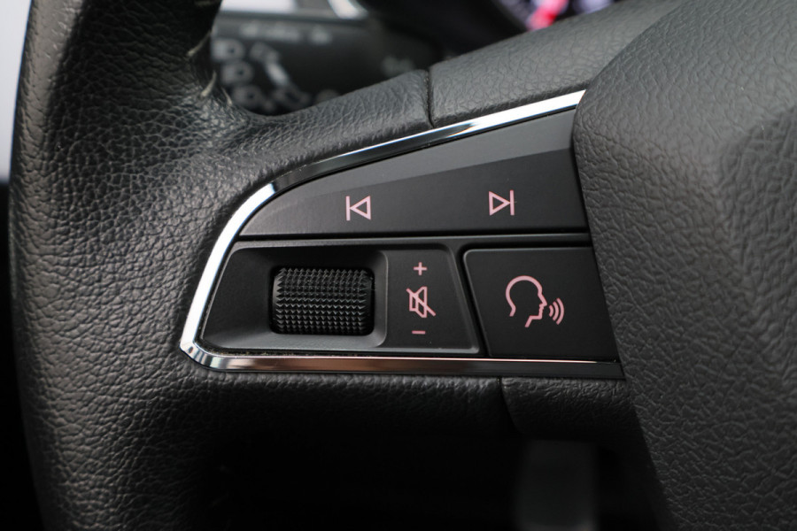 Seat Arona 1.0 TSI Xcellence Business Intense Climate, Stoelverwarming, Cruise, Apple Carplay, LED, DAB, 17''