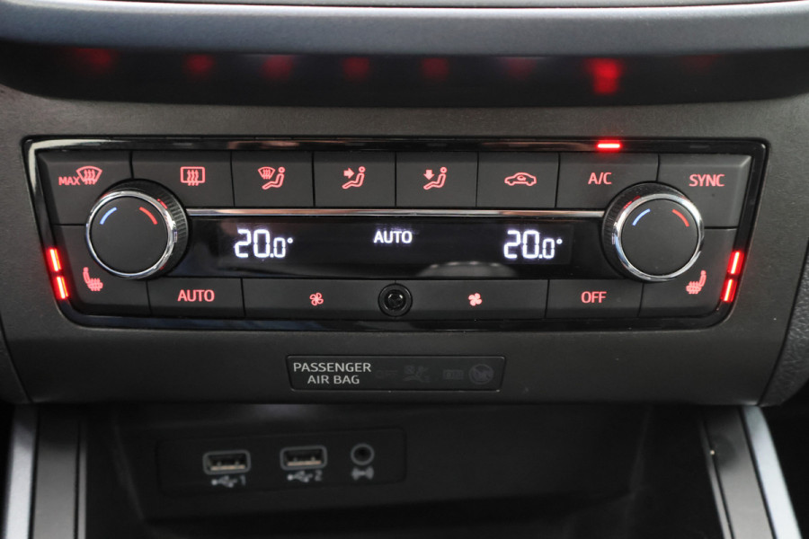 Seat Arona 1.0 TSI Xcellence Business Intense Climate, Stoelverwarming, Cruise, Apple Carplay, LED, DAB, 17''