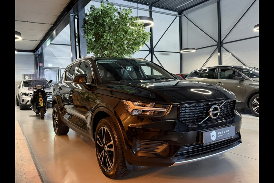 Volvo XC40 1.5 T3 Momentum Pro Automaat | Camera | ACC | CarPlay | LED | Stoelverwarming