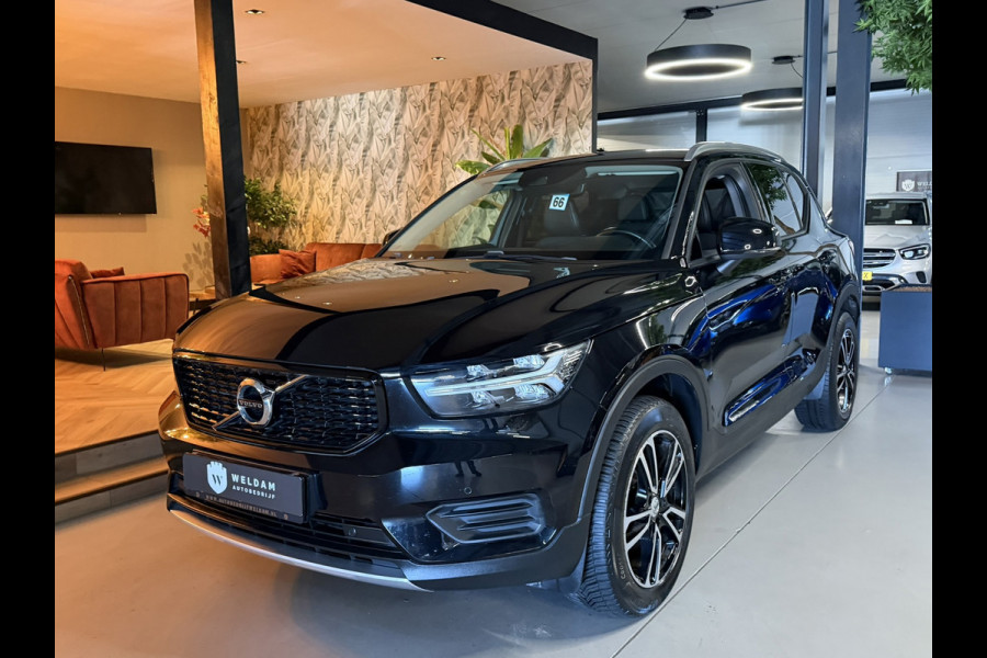 Volvo XC40 1.5 T3 Momentum Pro Automaat | Camera | ACC | CarPlay | LED | Stoelverwarming