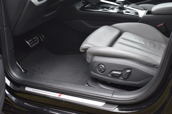 Audi A4 Limousine 35 TFSI S-line 2.0 Mild Hybrid S-line black-line Automaat Leder interieur