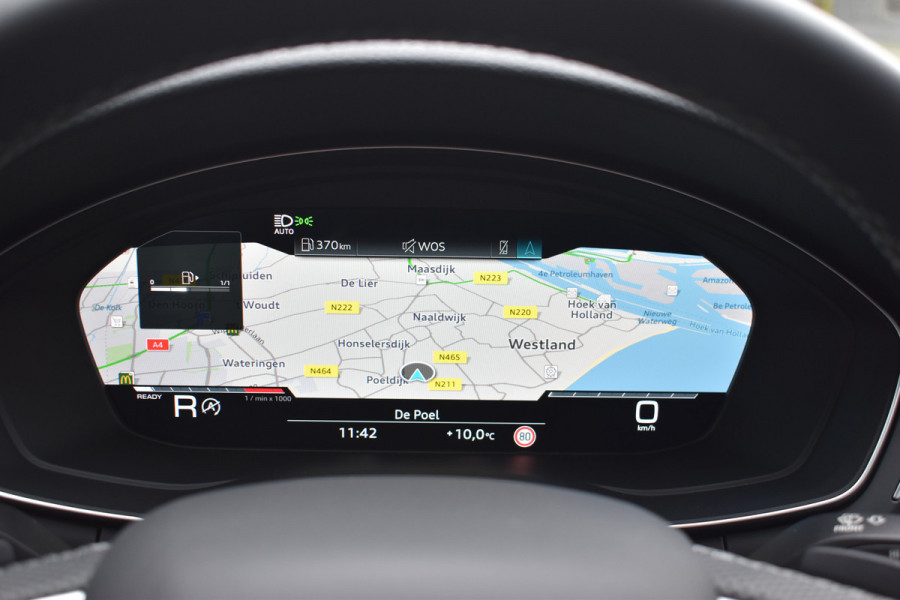 Audi A4 Limousine 35 TFSI S-line 2.0 Mild Hybrid S-line black-line Automaat Leder interieur