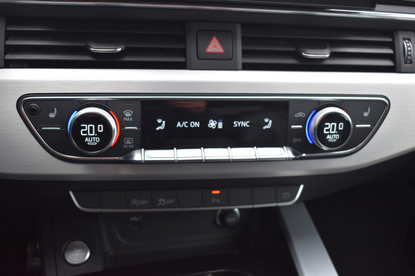 Audi A4 Limousine 35 TFSI S-line 2.0 Mild Hybrid S-line black-line Automaat Leder interieur