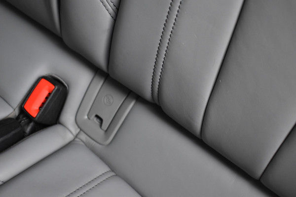 Audi A4 Limousine 35 TFSI S-line 2.0 Mild Hybrid S-line black-line Automaat Leder interieur
