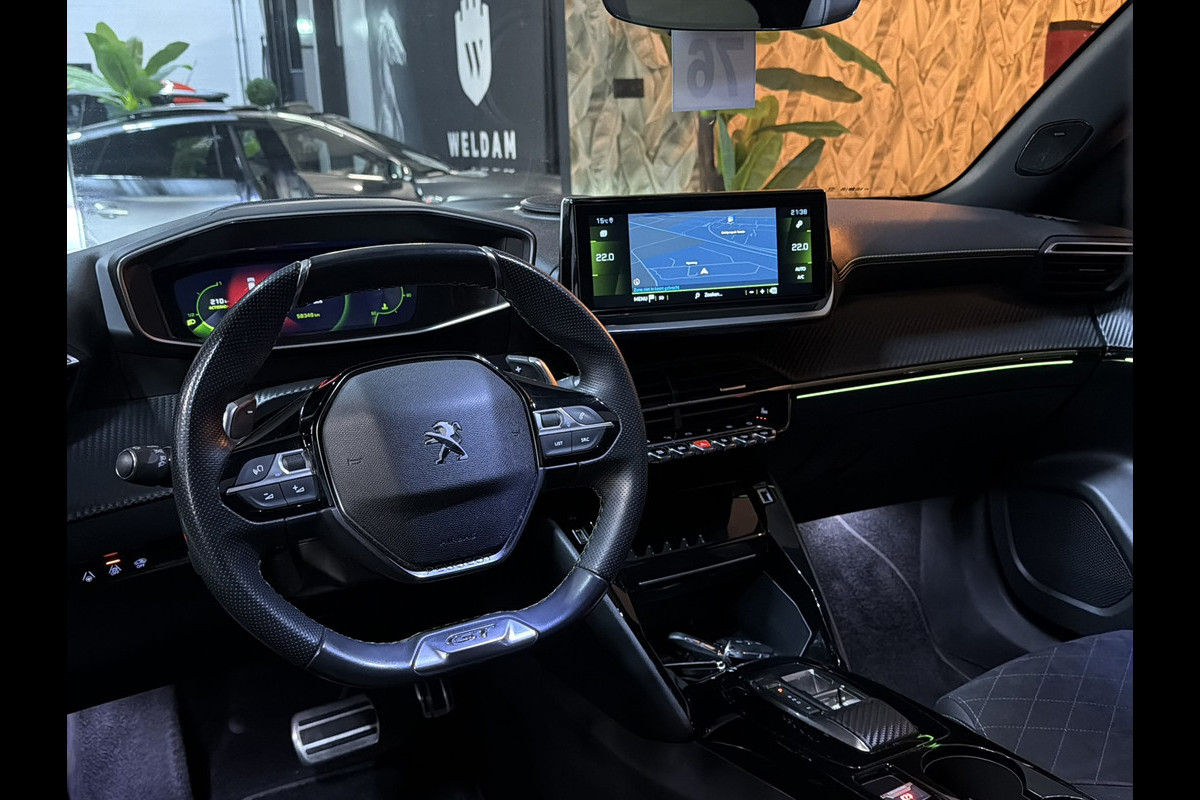 Peugeot 2008 1.2 GT 155PK Automaat | Pano | 360 Camera | CarPlay | Cruise| LED | Keyless