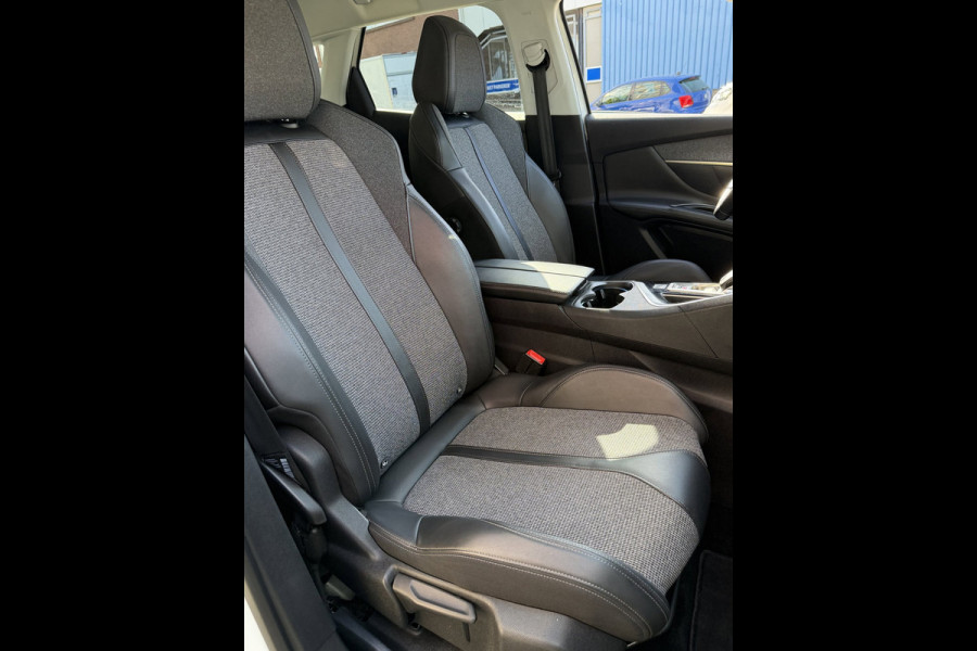 Peugeot 3008 1.2 PureTech Allure Pack AUTOMAAT - Navigatie / Apple Carplay I Airco I LED I DPC I Sport pakket I Dealer onderhouden