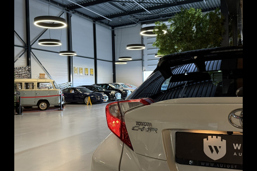 Toyota C-HR 1.2 Active | Adaptieve Cruise | Stoelverwarming | Navi | Clima | LED