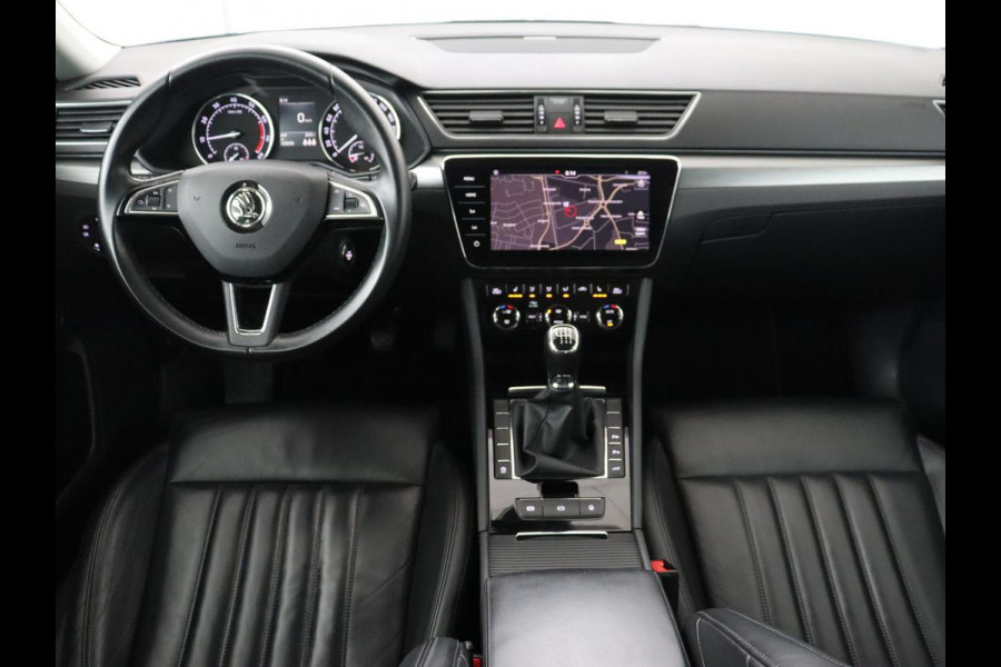 Škoda Superb 1.5 TSI Style | Panoramadak | Leder | Stoelverwarming | Carplay | Bi-Xenon | Navigatie | Canton Sound | Side Assist | Park Assist | Memory | Cruise control | Climate control