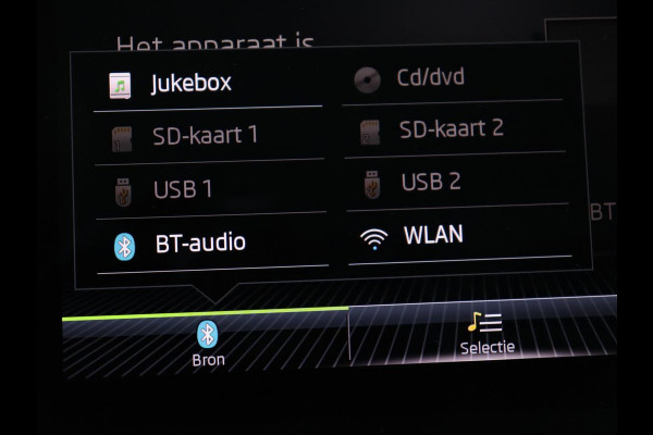 Škoda Superb 1.5 TSI Style | Panoramadak | Leder | Stoelverwarming | Carplay | Bi-Xenon | Navigatie | Canton Sound | Side Assist | Park Assist | Memory | Cruise control | Climate control