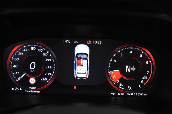 Volvo XC40 1.5 T2 Momentum *1ste Eigenaar*Navigatie*Camera*Carplay*