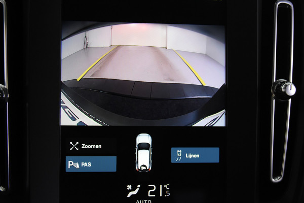 Volvo XC40 1.5 T2 Momentum *1ste Eigenaar*Navigatie*Camera*Carplay*