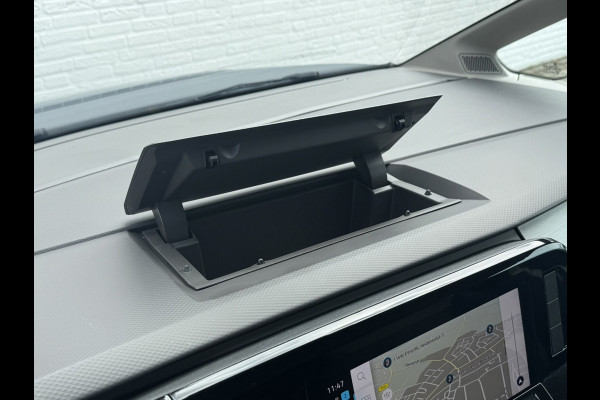 Volkswagen Multivan 1.4 eHybrid L2H1 Trekhaak 1600kg Camera Clima Cruise Navigatie Carplay