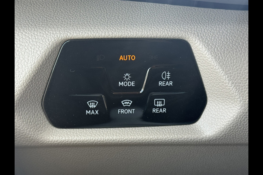Volkswagen Multivan 1.4 eHybrid L2H1 Trekhaak 1600kg Camera Clima Cruise Navigatie Carplay