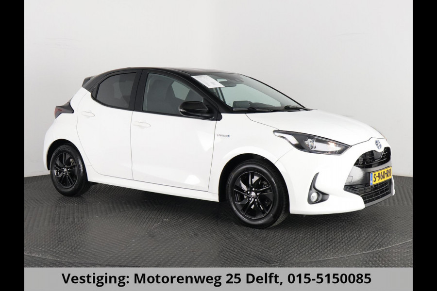 Toyota Yaris 1.5 HYBRIDE BI-TONE SPORTS GARANTIE 6-2031 . ADAPTIEVE CRUISE CONTROL . DEALER ONDERHOUDEN . ACHTERUITRIJ CAMERA .